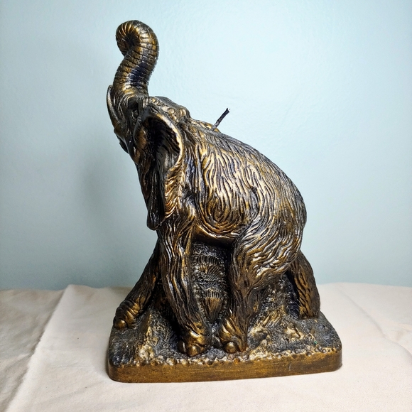 Carved Elephant Candle 🐘 - Picture 6 of 14